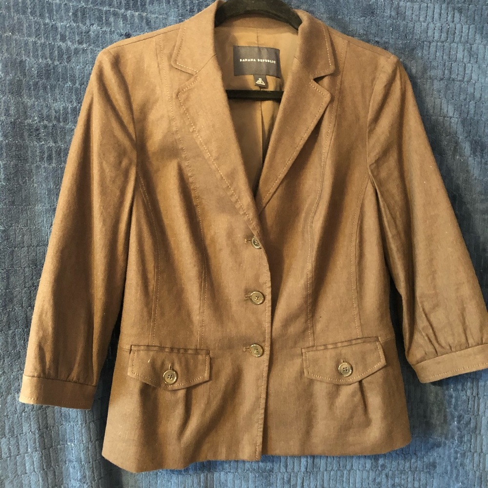 Banana Republic brown linen suit